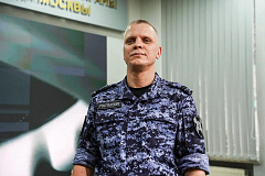 Героем рубрики «Знай наших» в День парашютиста стал сотрудник вневедомственной охраны столичного главка Росгвардии